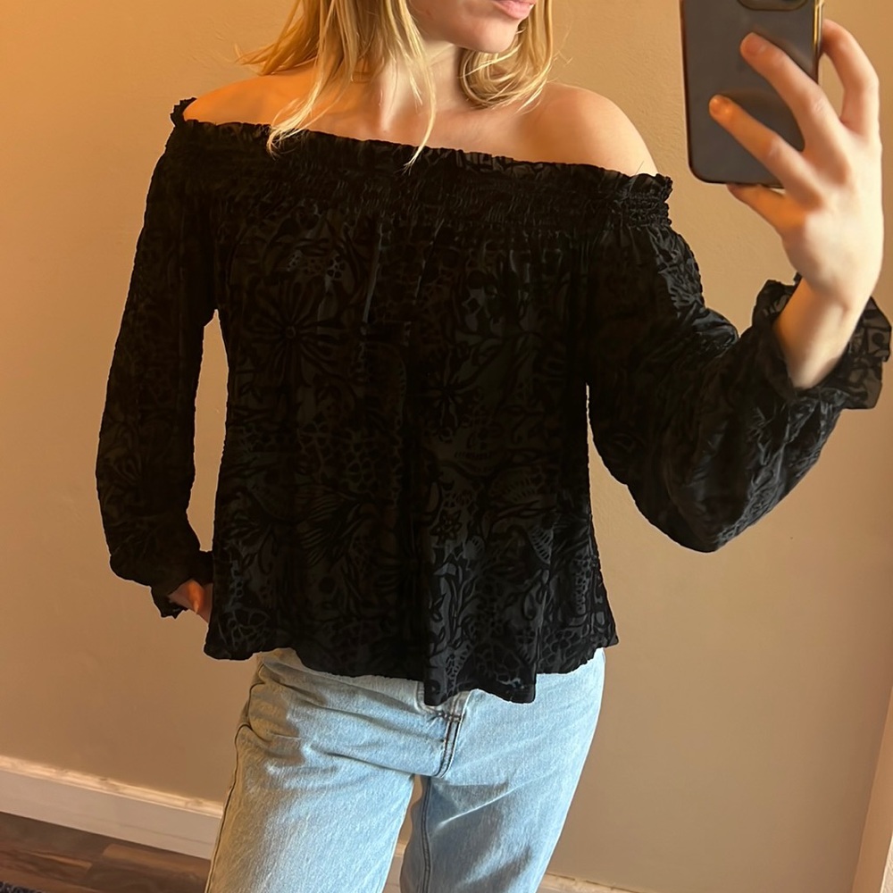 🖤free people jacquard black velvet off the shoulder top with scrunch wrist
